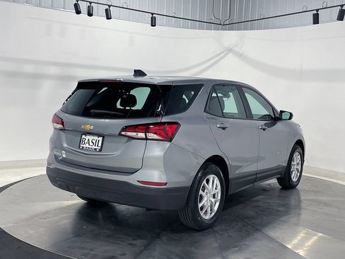 Used 2023 Chevrolet Equinox LS FWD image 11