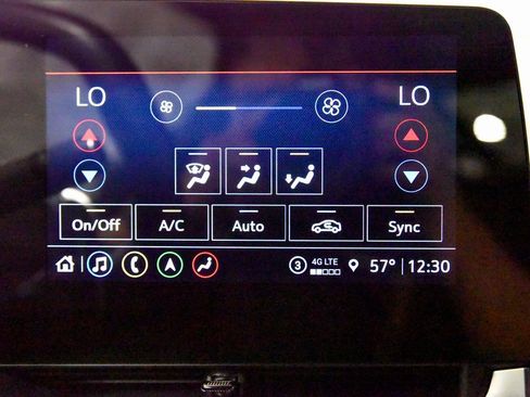 Used 2022 Chevrolet Corvette Stingray Preferred Cpe w/ Engine Appearance Package image 22