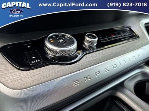 New 2025 Ford Expedition Max Platinum image 31