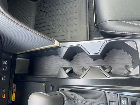 Used 2026 Toyota Camry SE image 26