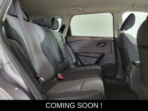 Used 2021 Nissan Rogue S image 16