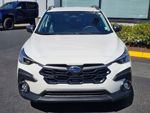 Used 2024 Subaru Crosstrek 2.5i Limited w/ Crosstrek Mirror Package AWD/4WD image 2
