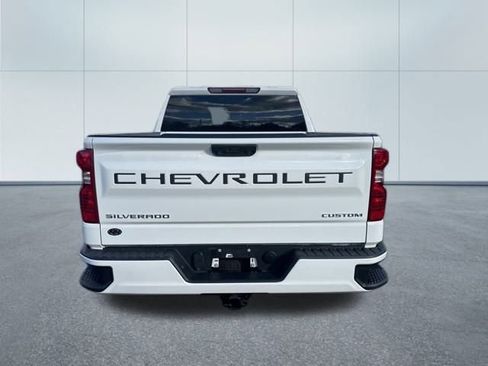 Used 2023 Chevrolet Silverado 1500 Custom image 4