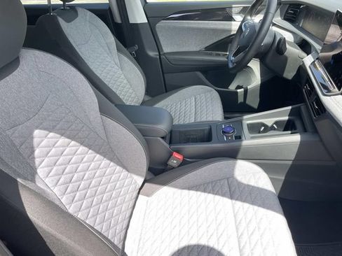 Certified 2026 Volkswagen Tiguan S FWD image 28