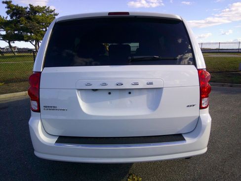 Used 2019 Dodge Grand Caravan GT FWD image 84