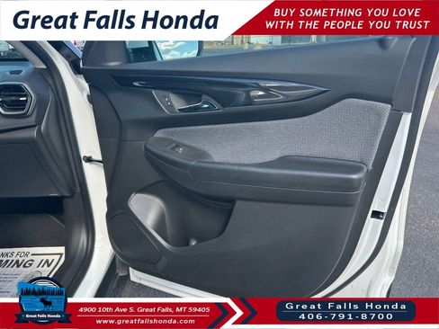 Used 2025 Chevrolet TrailBlazer LT AWD/4WD image 29