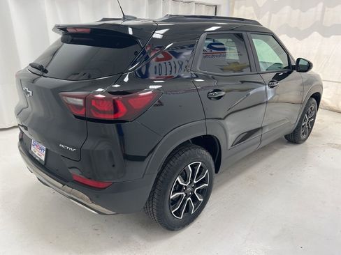 New 2025 Chevrolet TrailBlazer ACTIV w/ Convenience Package AWD/4WD image 4