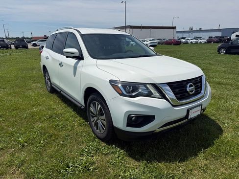 Used 2020 Nissan Pathfinder SL FWD image 3