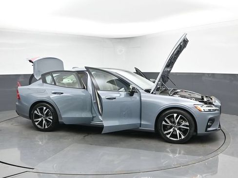 Used 2023 Volvo S60 B5 Plus FWD image 49