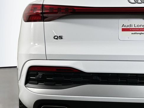 Used 2025 Audi Q5 Premium w/ 19" Wheel Package image 17