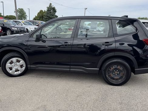 Used 2019 Subaru Forester AWD/4WD image 5
