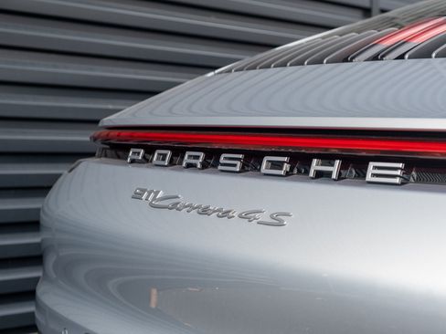 Certified 2020 Porsche 911 Carrera 4S image 38