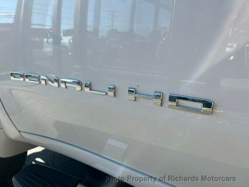 Used 2022 GMC Sierra 2500 Denali image 13