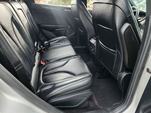 Used 2018 Lincoln MKC Premiere FWD image 13