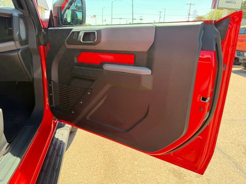 Used 2023 Ford Bronco 2-Door AWD/4WD image 18