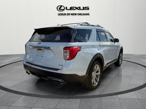 Used 2020 Ford Explorer Platinum w/ Premium Technology Package image 8