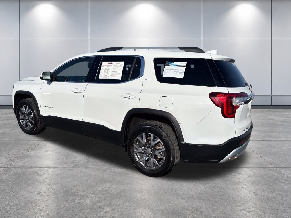 Used 2023 GMC Acadia SLT AWD/4WD image 3