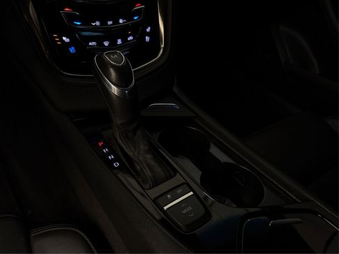 Used 2018 Cadillac CTS Luxury image 29