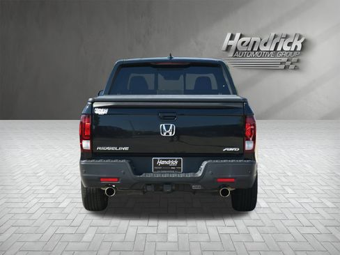 Used 2023 Honda Ridgeline Black Edition image 9