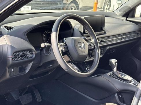Used 2025 Honda HR-V Sport image 12