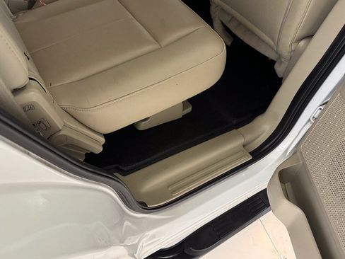 Used 2014 Ford Expedition XL RWD image 65