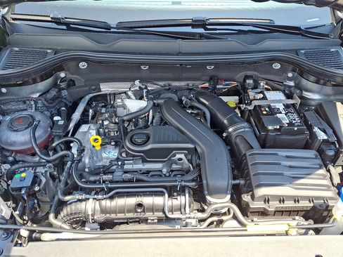 New 2025 Volkswagen Taos SE AWD/4WD image 20