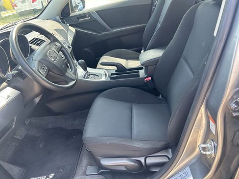 Used 2010 MAZDA MAZDA3 i Touring image 7