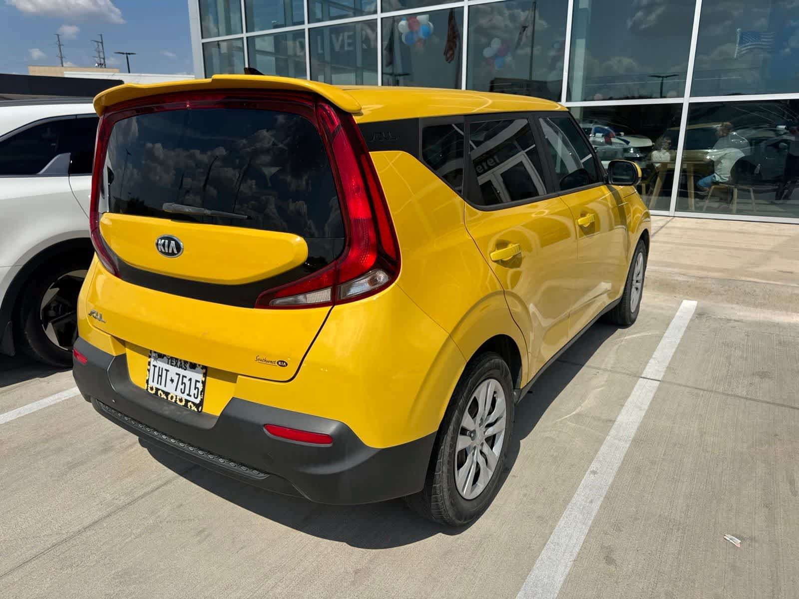 Used 2020 Kia Soul LX FWD image 6
