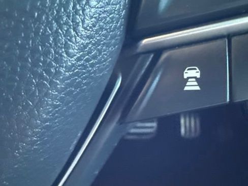 Used 2018 Honda Accord Sport image 13