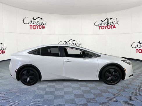 New 2026 Toyota Prius LE image 9