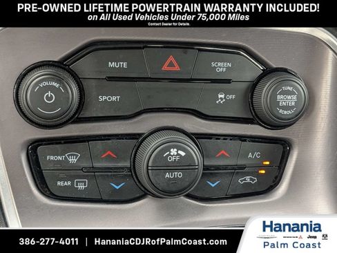 Used 2022 Dodge Challenger SXT RWD image 20