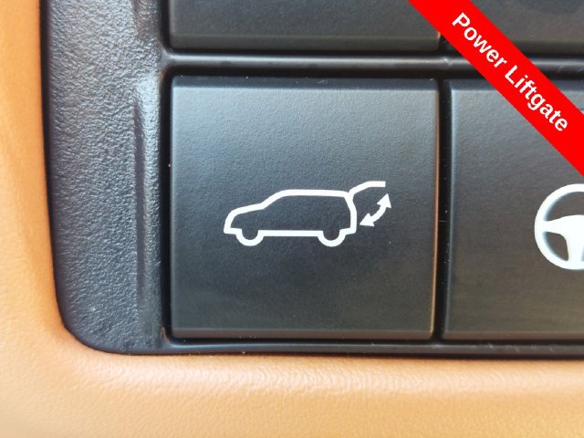Certified 2020 Toyota Highlander Platinum AWD/4WD image 26