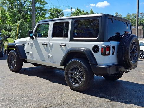 Certified 2025 Jeep Wrangler Unlimited Sport AWD/4WD image 6