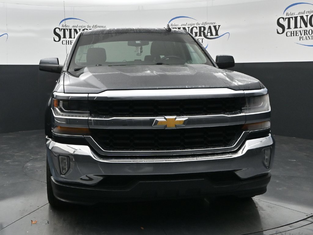 Used 2018 Chevrolet Silverado 1500 LT w/ All Star Edition RWD image 2