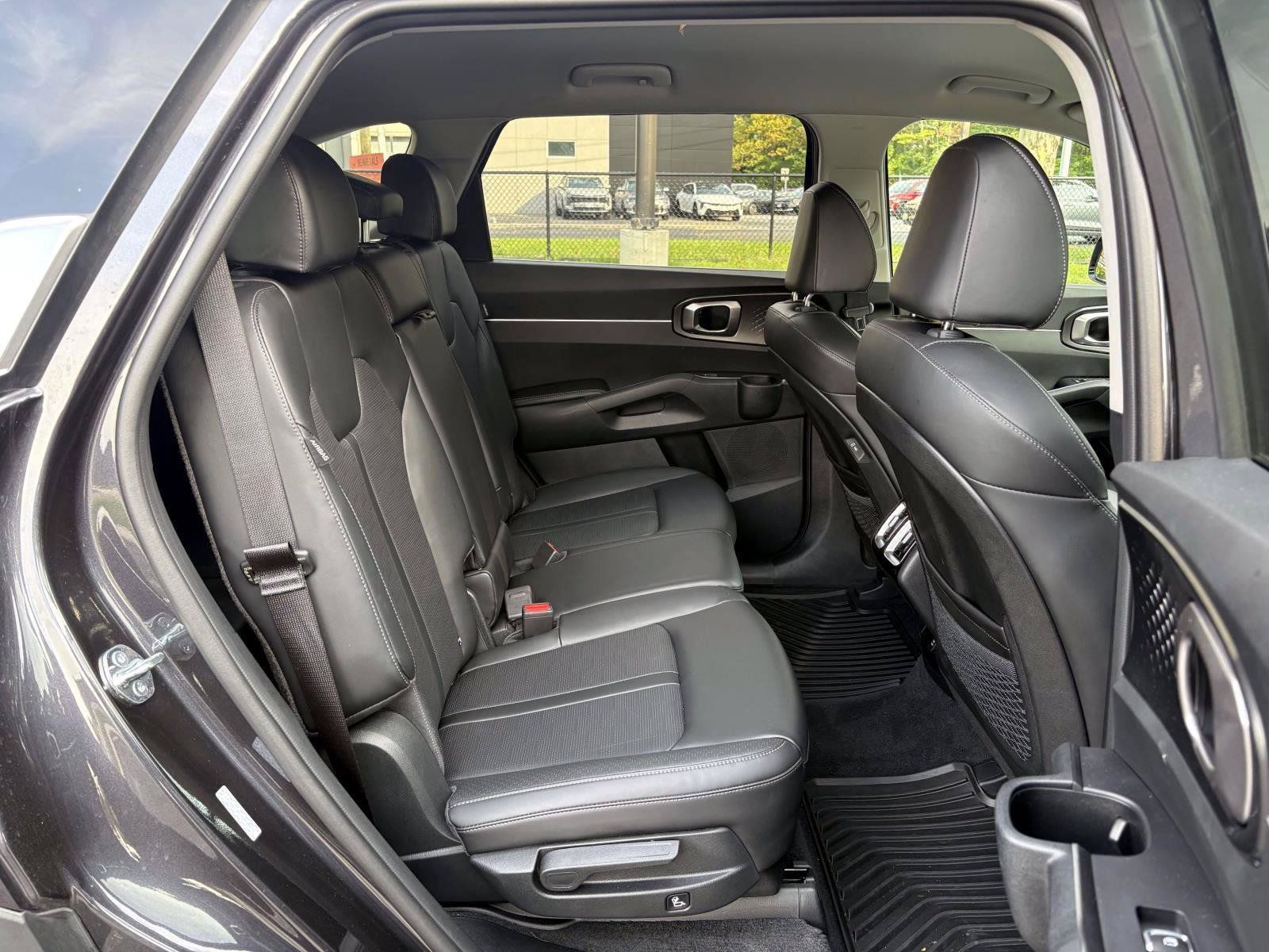 Used 2026 Kia Sorento EX AWD/4WD image 25