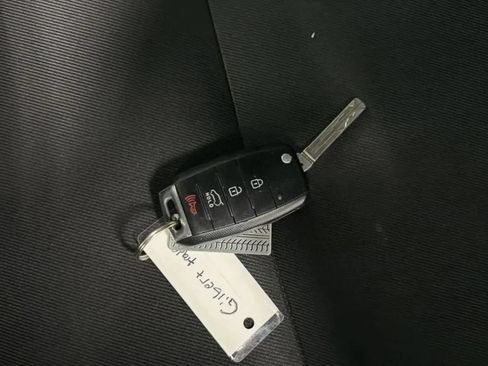 Used 2015 Kia Soul + FWD image 24