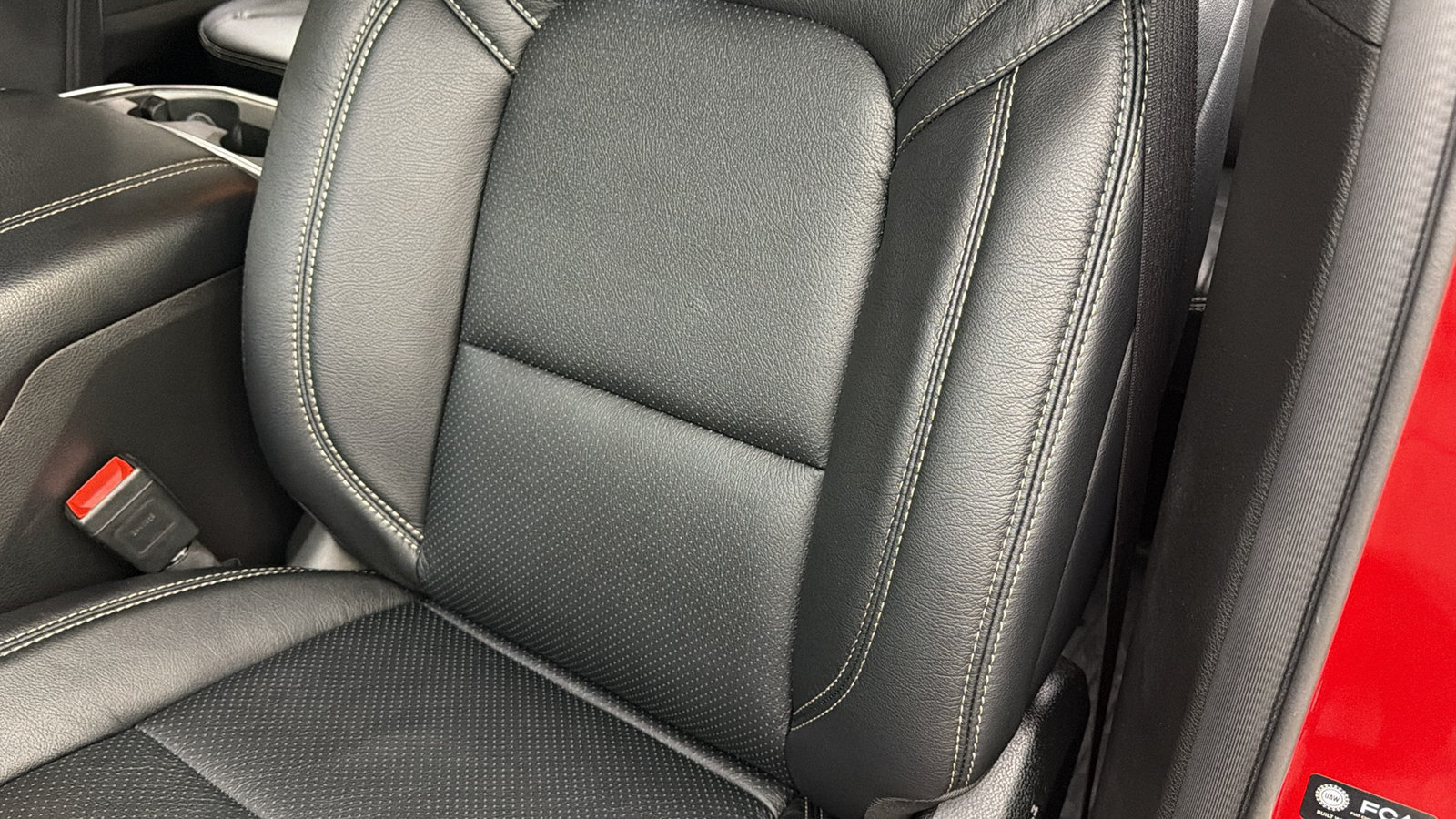 Used 2024 RAM 1500 4x4 Crew Cab image 23