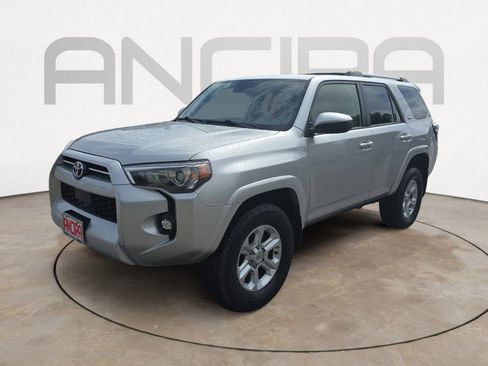 Used 2024 Toyota 4Runner SR5 AWD/4WD image 8