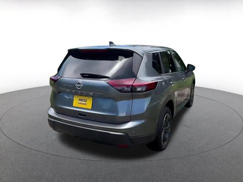 Used 2025 Nissan Rogue SV AWD/4WD image 14