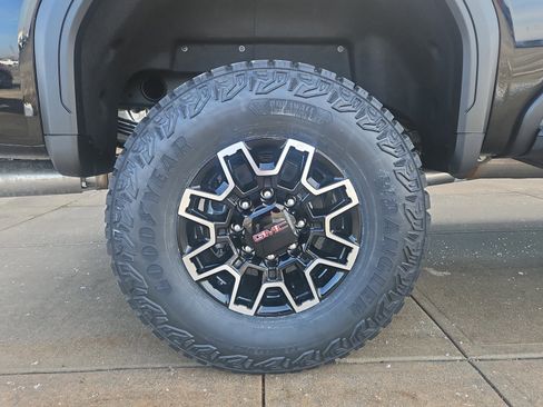 New 2026 GMC Sierra 2500 AT4X image 5