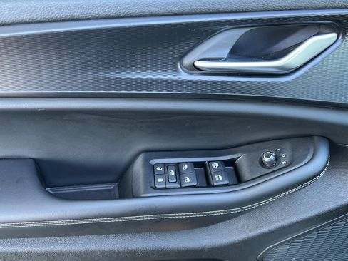 Used 2023 Jeep Grand Cherokee L Laredo image 8