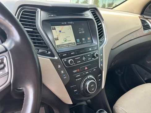 Used 2018 Hyundai Santa Fe AWD w/ Cargo Package image 9