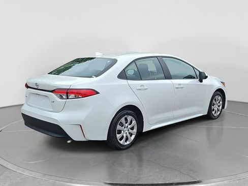Used 2026 Toyota Corolla LE FWD image 9
