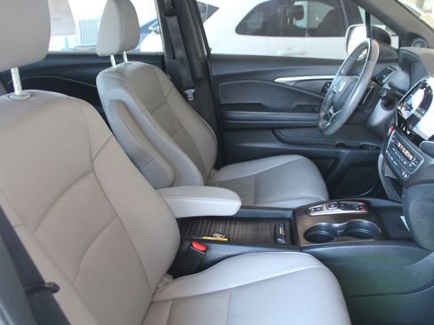 Used 2022 Honda Passport EX-L image 21