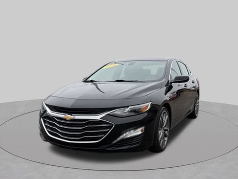 Used 2021 Chevrolet Malibu LT FWD image 1