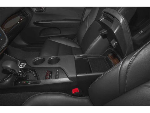 Used 2015 Toyota Avalon XLE Touring FWD image 11
