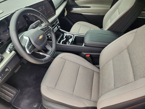 New 2026 Chevrolet Traverse LT FWD image 12