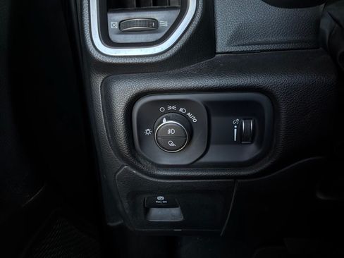 Used 2024 RAM 1500 Lone Star AWD/4WD image 27