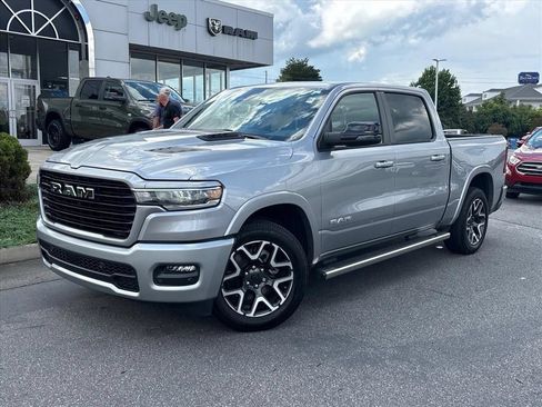 Used 2025 RAM 1500 Laramie w/ Sport Appearance Package AWD/4WD image 2