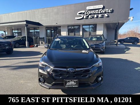 Used 2024 Subaru Crosstrek 2.0i Premium image 2